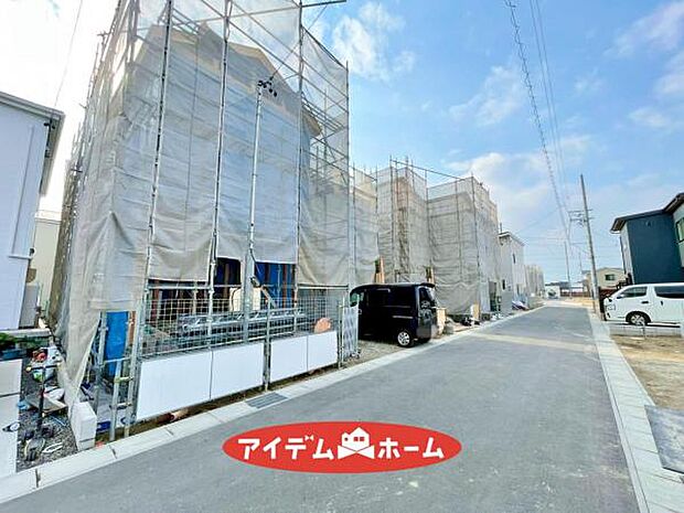 全体　外観写真 平日・土日問わずご案内致しますお気軽にお問合わせ下さい♪ 