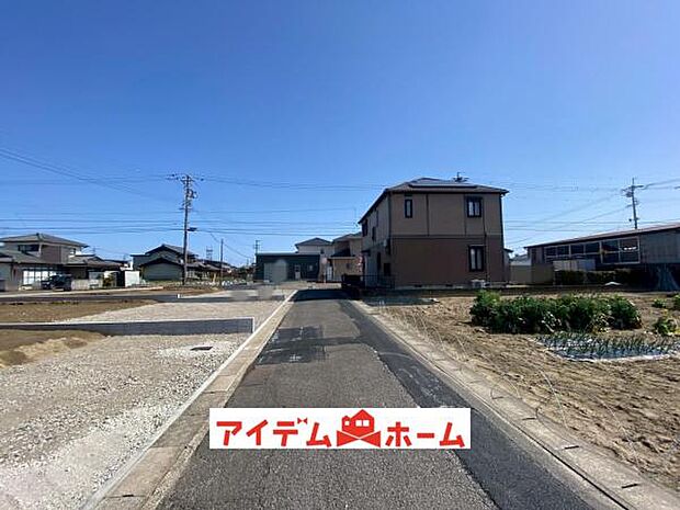 前面道路 平日・土日問わずご案内致します!お気軽にお問合わせ下さい♪