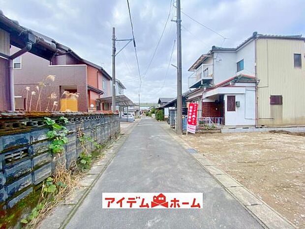 前面道路 平日・土日問わずご案内致しますお気軽にお問合わせ下さい♪  