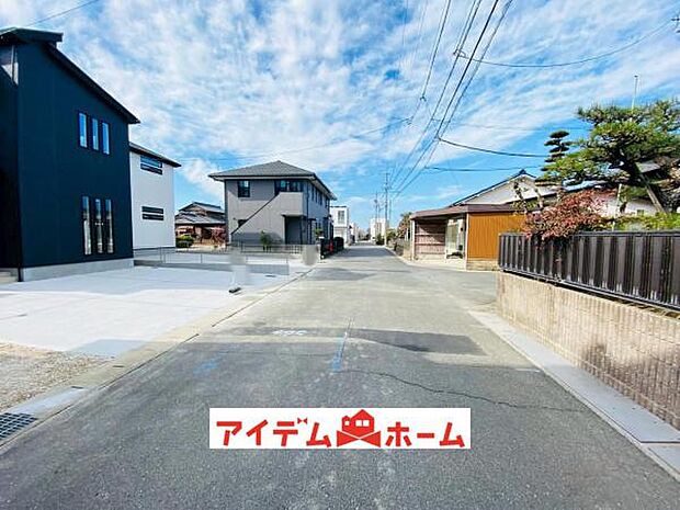前面道路 平日・土日問わずご案内致します!お気軽にお問合わせ下さい♪