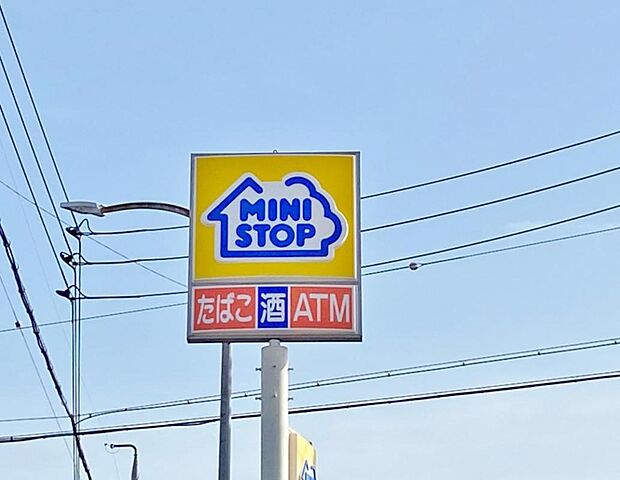 ミニストップ 一宮篭屋店（782m）