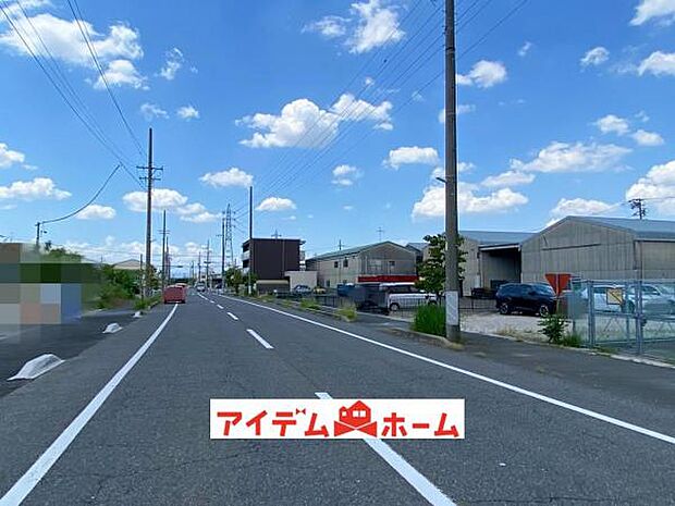 前面道路 平日・土日問わずご案内致します！お気軽にお問合わせ下さい♪ 