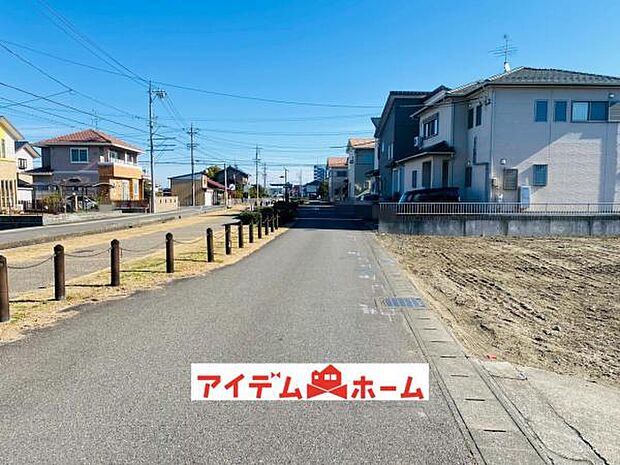前面道路 平日・土日問わずご案内致しますお気軽にお問合わせ下さい♪