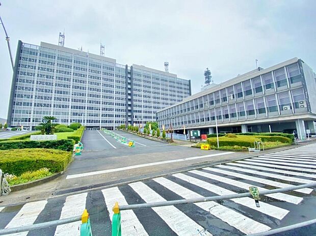 岐阜県庁内郵便局（961m）