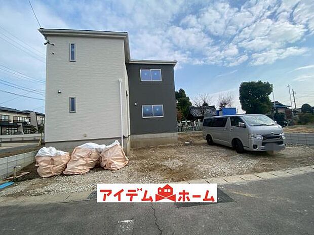 1号棟　外観写真 平日・土日問わずご案内致しますお気軽にお問合わせ下さい♪ 