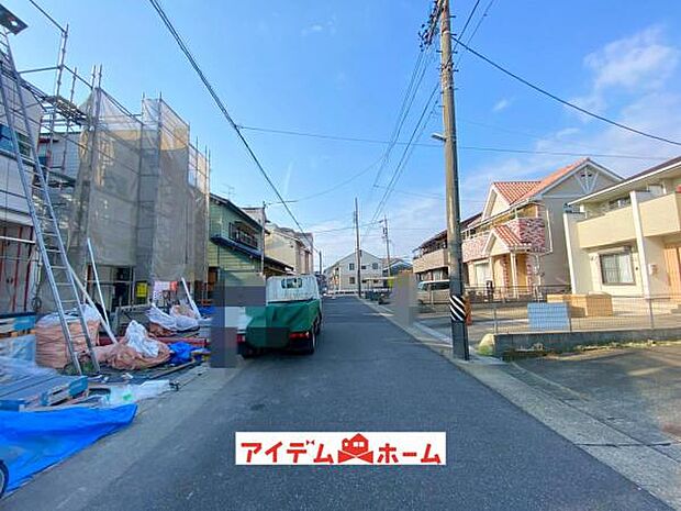 前面道路 平日・土日問わずご案内致しますお気軽にお問合わせ下さい♪