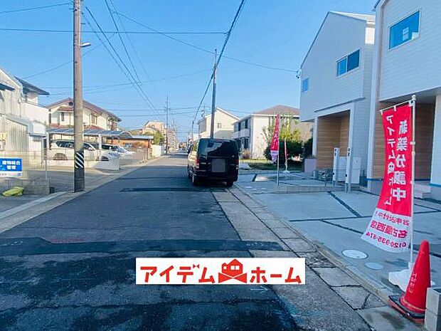 前面道路 平日・土日問わずご案内致しますお気軽にお問合わせ下さい♪ 