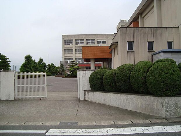 江南市立西部中学校（1170m）