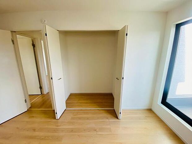 各居室にはたっぷりと収納できるクローゼットを設置していますお部屋をスッキリと広々使えます♪