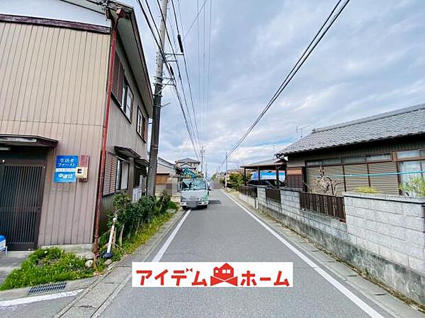 前面道路 平日・土日問わずご案内致します!お気軽にお問合わせ下さい♪