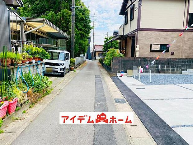 前面道路 平日・土日問わずご案内致します!お気軽にお問合わせ下さい♪