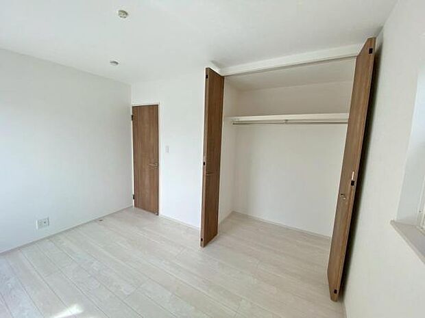 2号棟 休日、平日問わずお気軽にお問合せくださいませ。