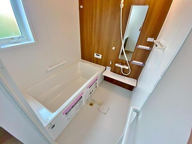 休日、平日問わずお気軽にお問合せくださいませ。