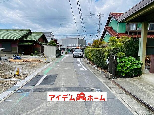 前面道路 平日・土日問わずご案内致します!お気軽にお問合わせ下さい♪
