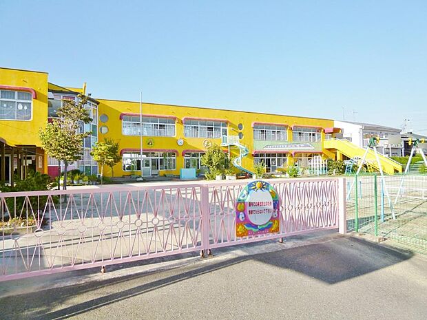 新居屋保育園(233m)