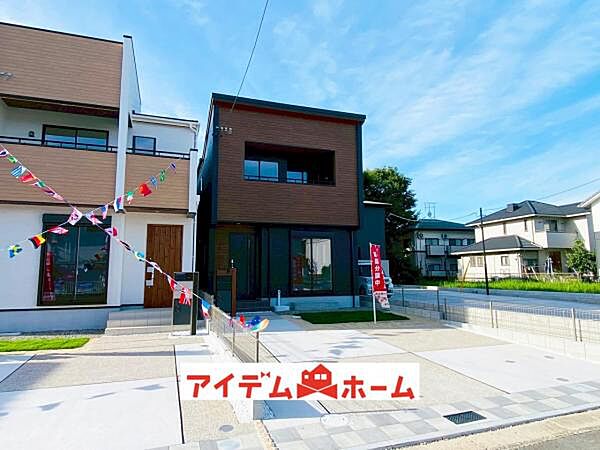 2号棟　外観写真 平日・土日問わずご案内致します！お気軽にお問合わせ下さい♪