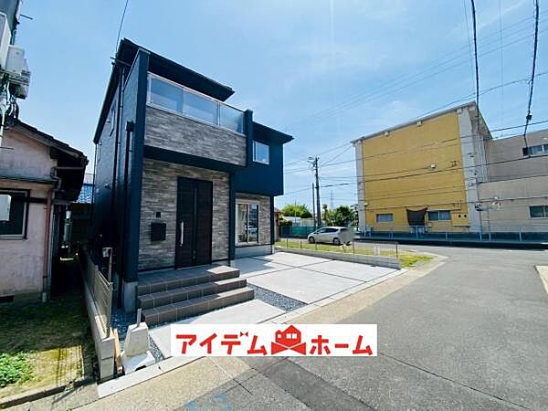 1号棟　外観写真 平日・土日問わずご案内致します！お気軽にお問合わせ下さい♪