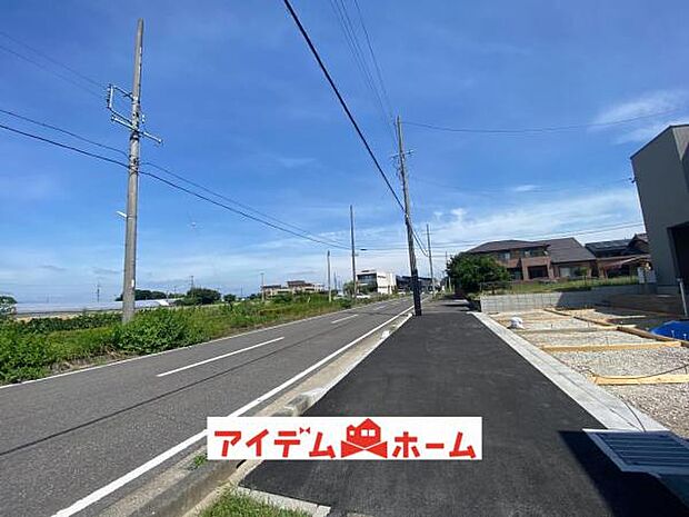 前面道路 平日・土日問わずご案内致します!お気軽にお問合わせ下さい♪