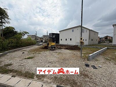 外観:5号棟 外観写真 平日・土日問わずご案内致します!お気軽にお問合わせ下さい♪ 外観:5号棟 外観写真 平日・土日問わずご案内致します!お気軽にお問合わせ下さい♪