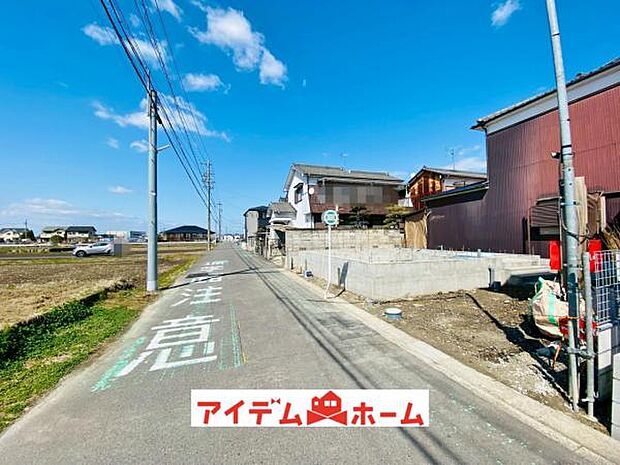 前面道路 平日・土日問わずご案内致します!お気軽にお問合わせ下さい♪