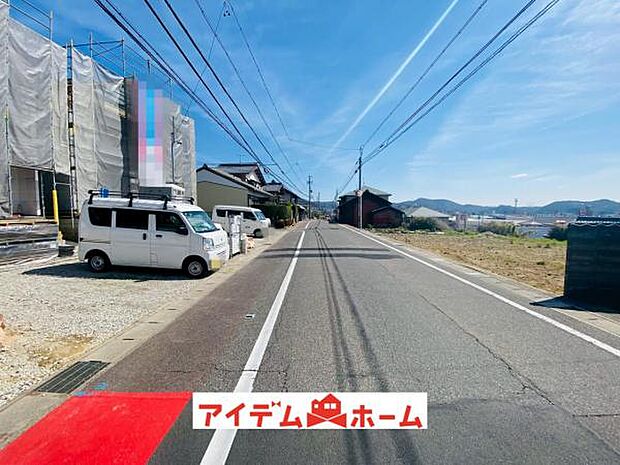 前面道路 平日・土日問わずご案内致します!お気軽にお問合わせ下さい♪