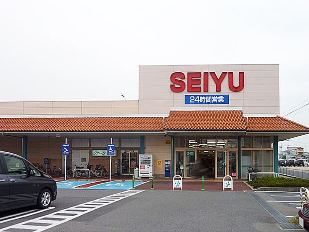 西友豊山店(966m)