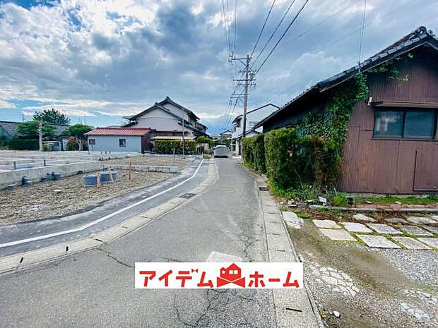前面道路 平日・土日問わずご案内致します！お気軽にお問合わせ下さい♪ 