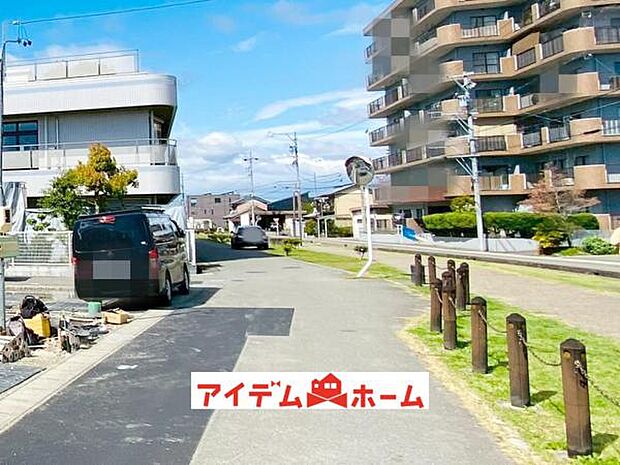 前面道路 平日・土日問わずご案内致します！お気軽にお問合わせ下さい♪ 