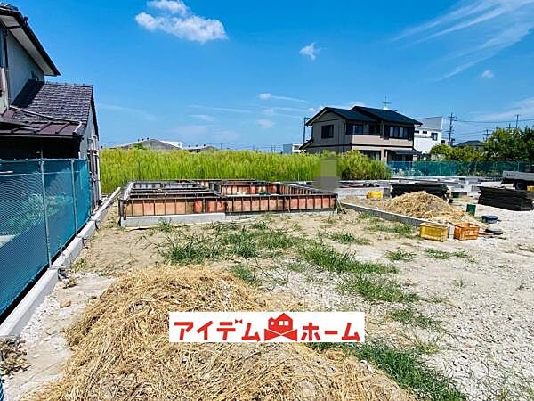 2号棟　外観写真 平日・土日問わずご案内致します！お気軽にお問合わせ下さい♪