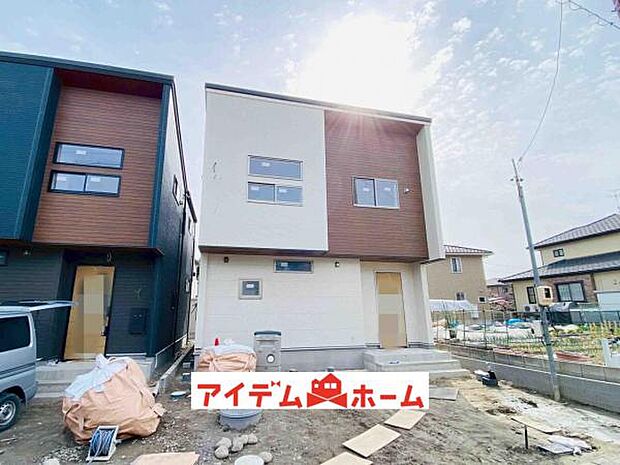 1号棟　外観写真 平日・土日問わずご案内致します！お気軽にお問合わせ下さい♪ 