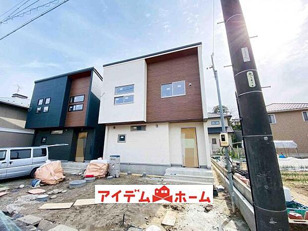 1号棟　外観写真 平日・土日問わずご案内致します！お気軽にお問合わせ下さい♪ 