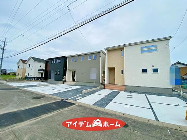 全体　外観写真 平日・土日問わずご案内致します！お気軽にお問合わせ下さい♪