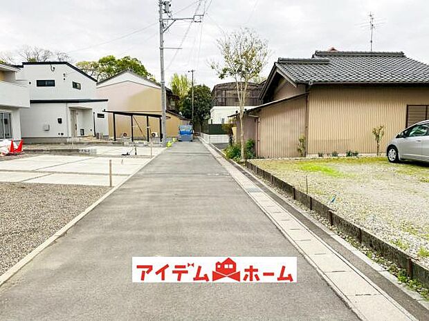 前面道路 平日・土日問わずご案内致します!お気軽にお問合わせ下さい♪