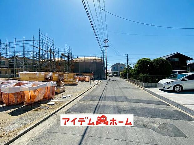 前面道路 平日・土日問わずご案内致します!お気軽にお問合わせ下さい♪