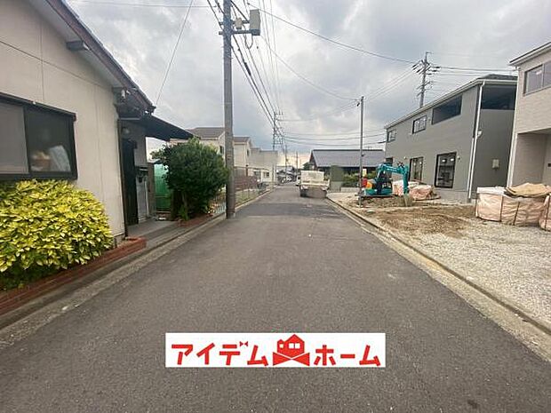 前面道路 平日・土日問わずご案内致します！お気軽にお問合わせ下さい♪ 