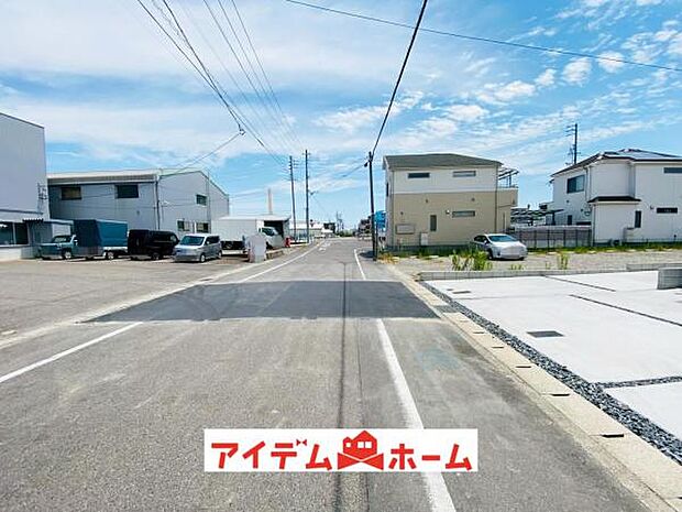 前面道路 平日・土日問わずご案内致します!お気軽にお問合わせ下さい♪