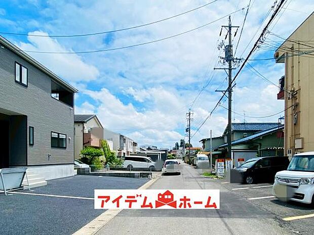 前面道路 平日・土日問わずご案内致します!お気軽にお問合わせ下さい♪