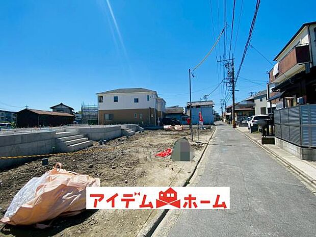 前面道路 平日・土日問わずご案内致します!お気軽にお問合わせ下さい♪