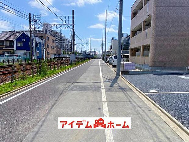前面道路 平日・土日問わずご案内致します!お気軽にお問合わせ下さい♪