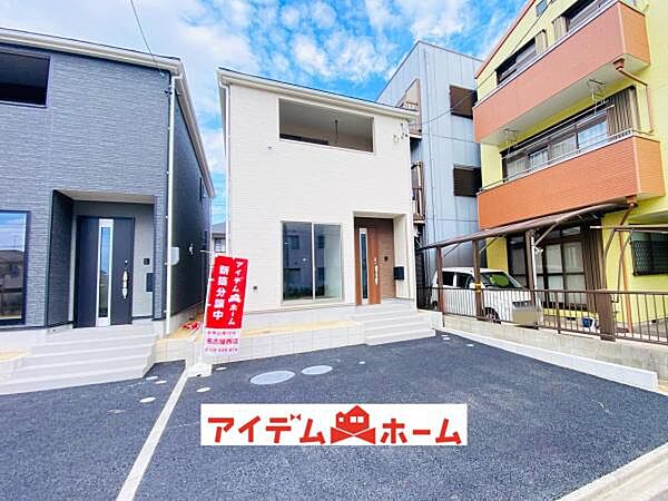 1号棟　外観写真 平日・土日問わずご案内致します！お気軽にお問合わせ下さい♪