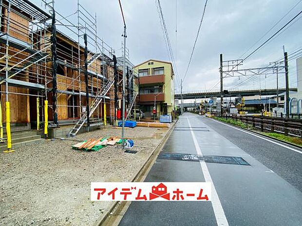 前面道路 平日・土日問わずご案内致します！お気軽にお問合わせ下さい♪ 