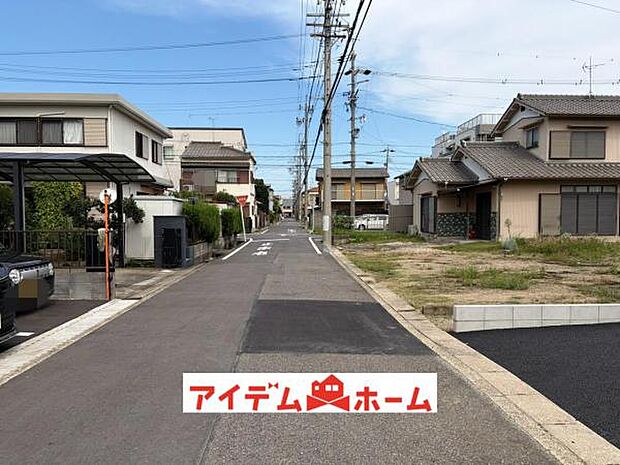 前面道路 平日・土日問わずご案内致します！お気軽にお問合わせ下さい♪ 