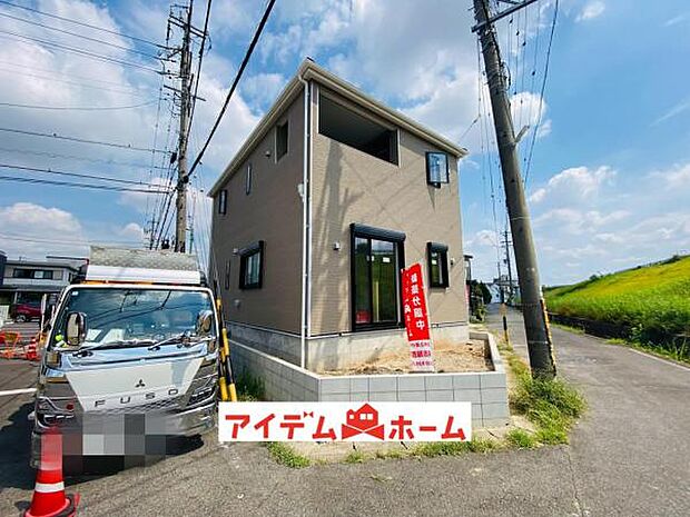 2号棟　外観写真 平日・土日問わずご案内致します！お気軽にお問合わせ下さい♪