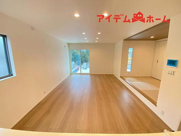 内観写真 平日・土日問わずご案内致します!お気軽にお問合わせ下さい♪