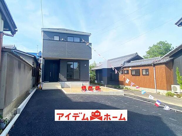 1号棟　外観写真 平日・土日問わずご案内致します！お気軽にお問合わせ下さい♪ 