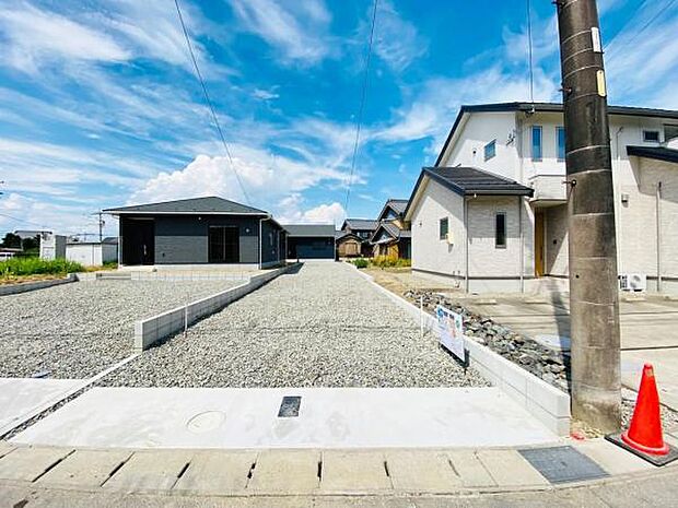 2号棟 外観写真 平日・土日問わずご案内致します!お気軽にお問合わせ下さい♪