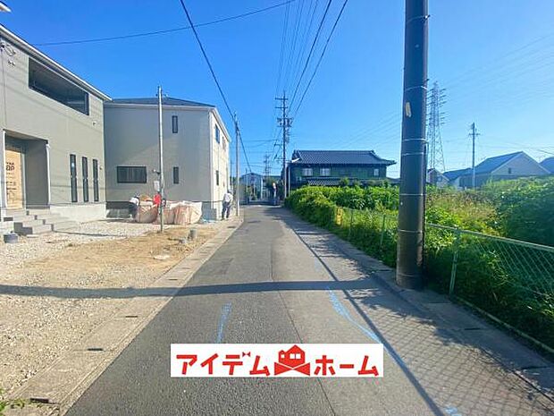 前面道路 平日・土日問わずご案内致します!お気軽にお問合わせ下さい♪