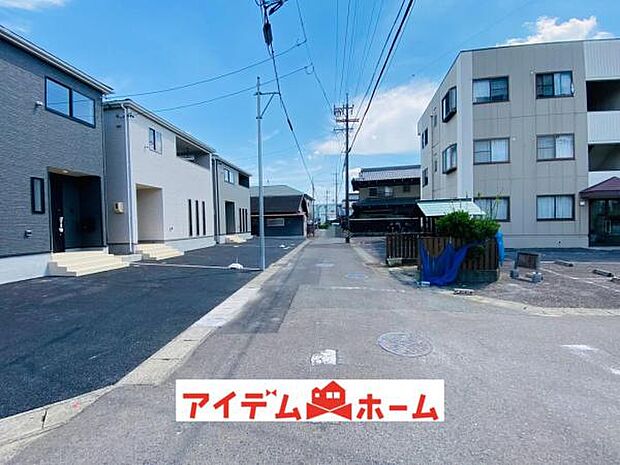 前面道路 平日・土日問わずご案内致します!お気軽にお問合わせ下さい♪