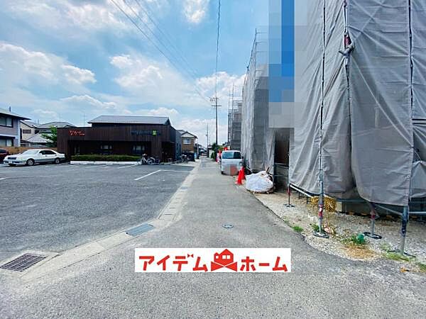 前面道路 平日・土日問わずご案内致します！お気軽にお問合わせ下さい♪