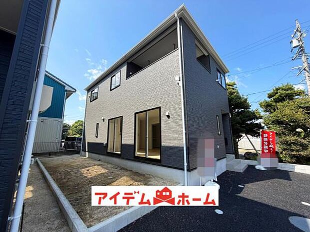1号棟　外観写真 平日・土日問わずご案内致します！お気軽にお問合わせ下さい♪ 